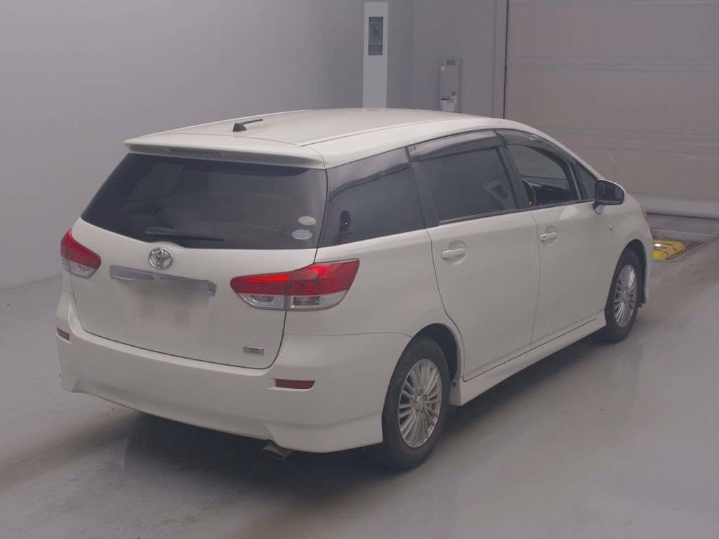 TOYOTA WISH