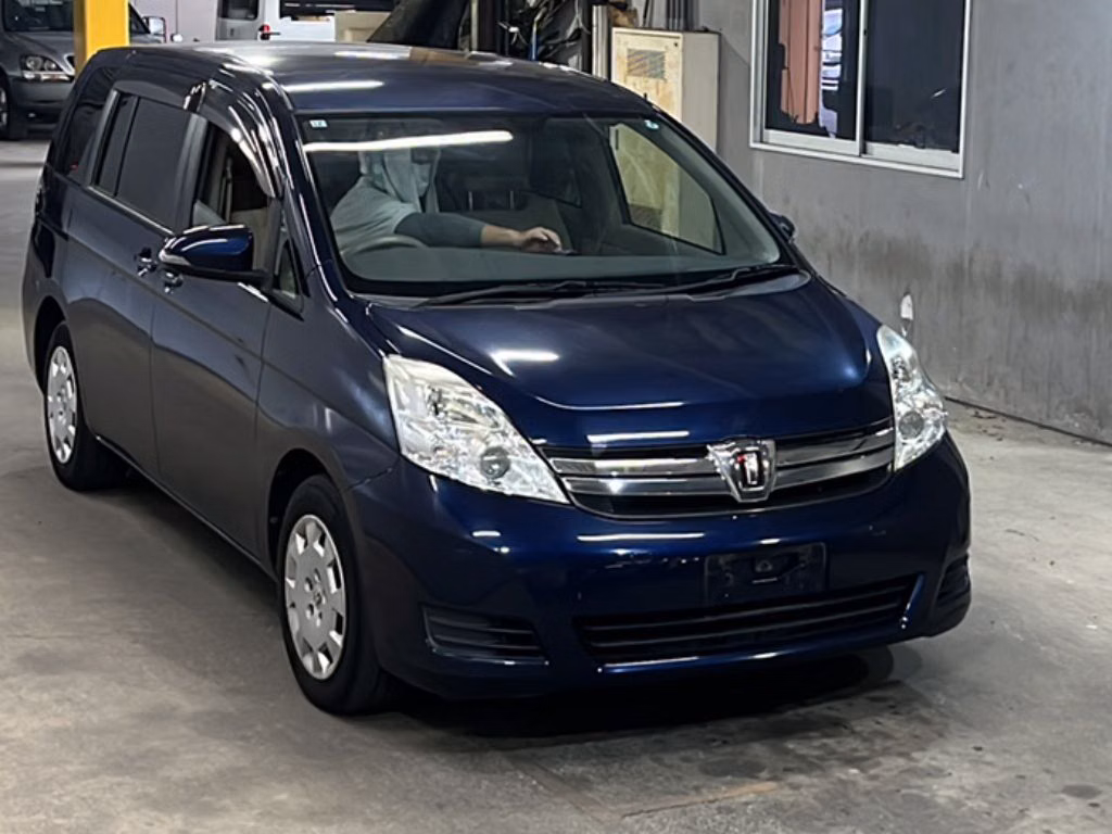 TOYOTA ISIS