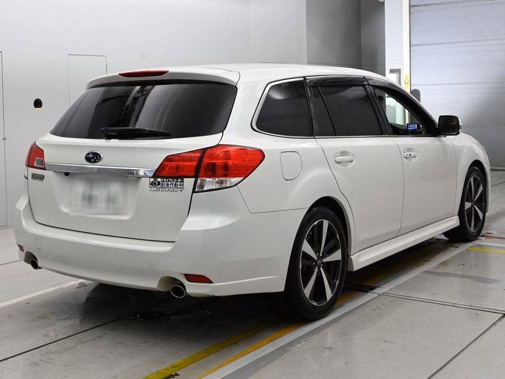 SUBARU LEGACY