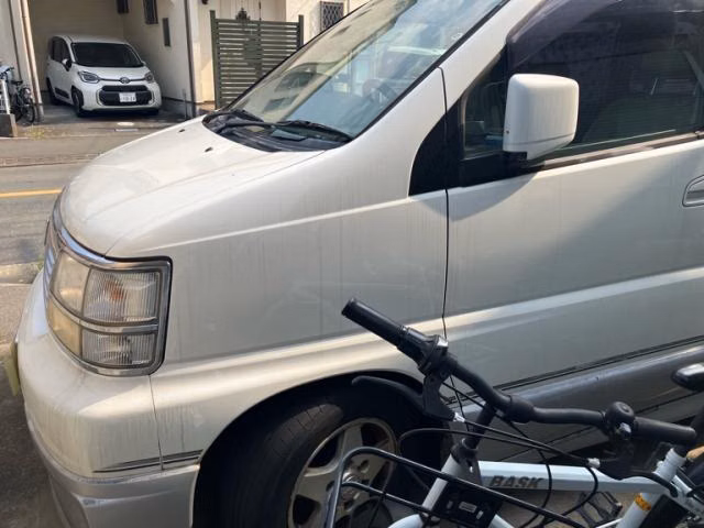 NISSAN ELGRAND
