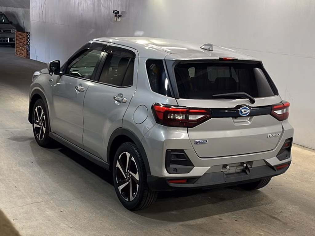 DAIHATSU ROCKY