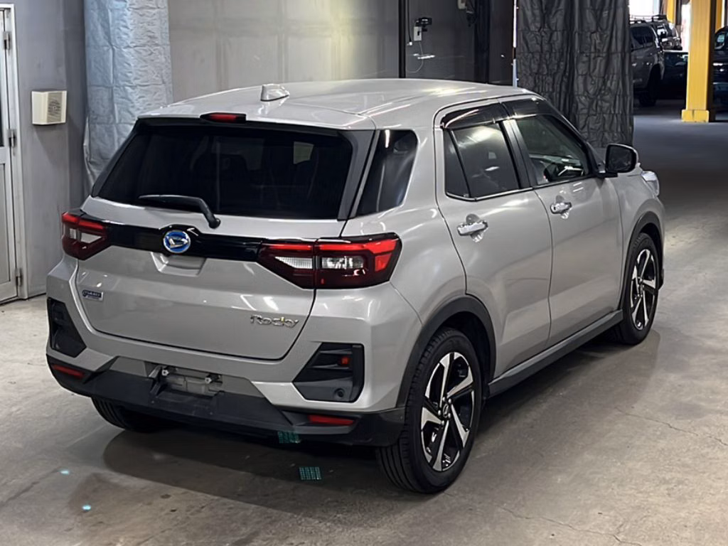 DAIHATSU ROCKY