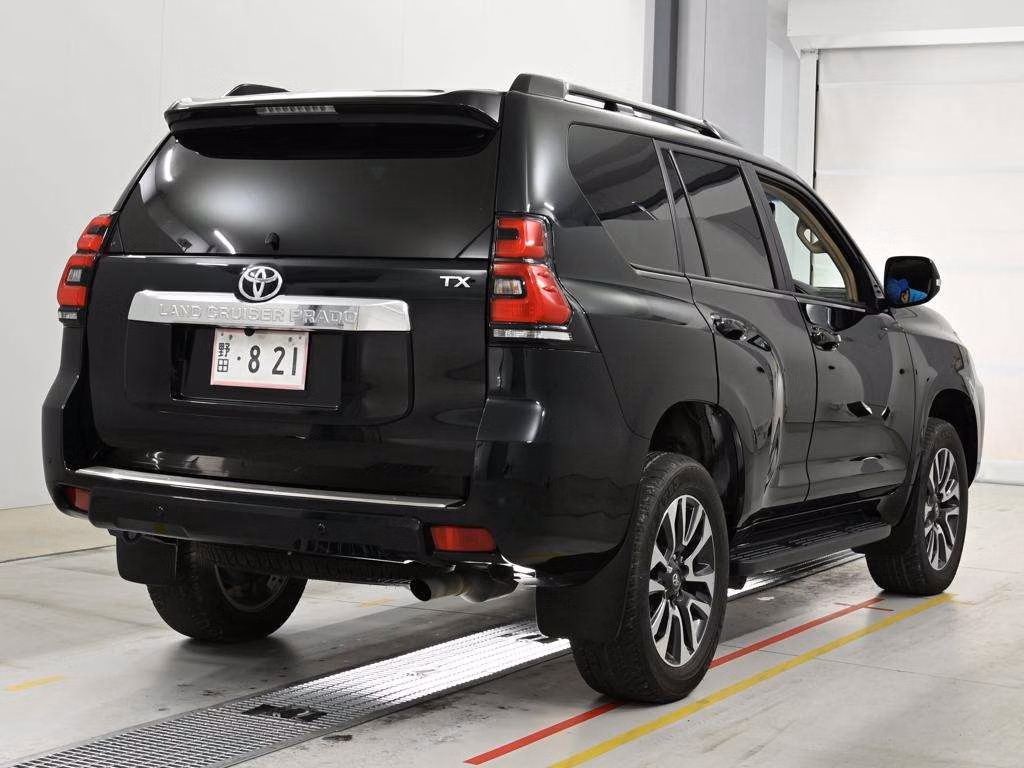 TOYOTA LAND CRUISER PRADO