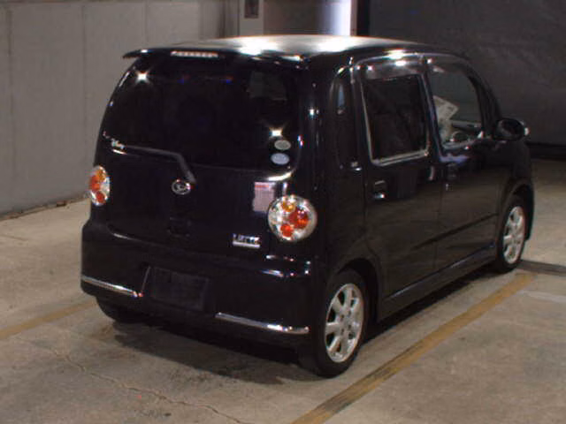 DAIHATSU MOVE LATTE