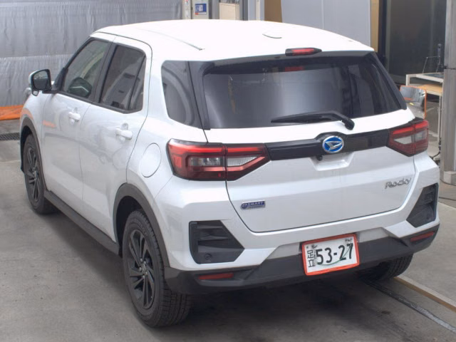 DAIHATSU ROCKY
