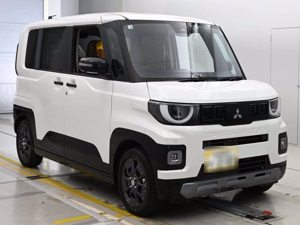 MITSUBISHI DELICA MINI