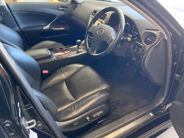 LEXUS IS250