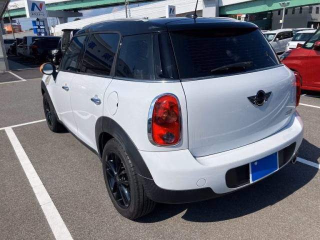 MINI CROSSOVER