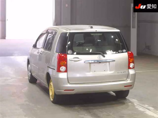 TOYOTA RAUM