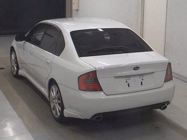 SUBARU LEGACY B4