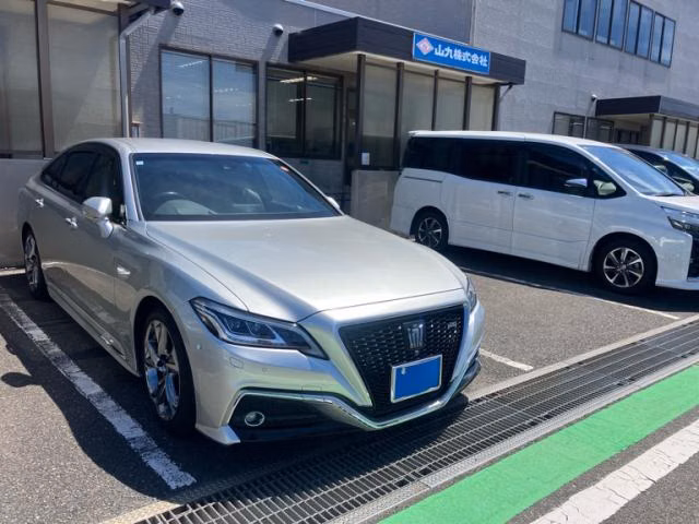 TOYOTA CROWN