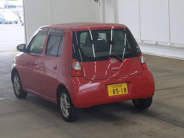 DAIHATSU ESSE