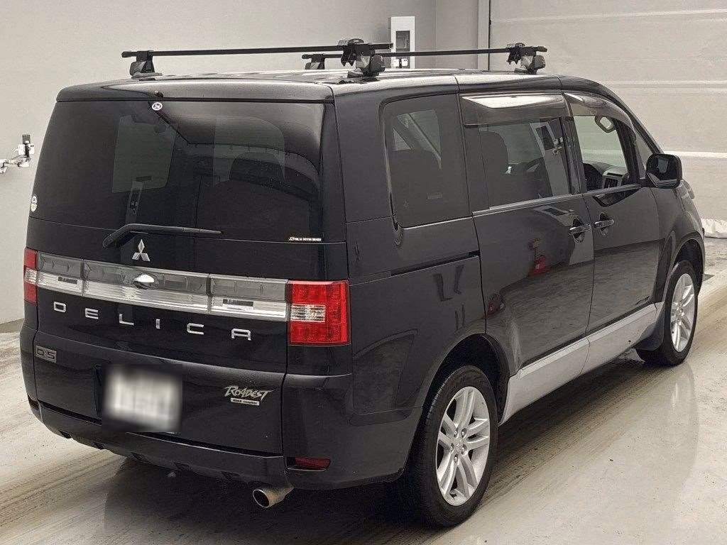 MITSUBISHI DELICA D:5
