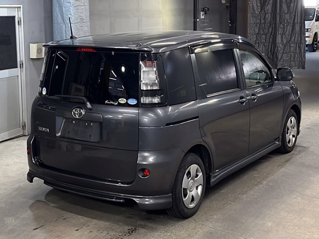 TOYOTA SIENTA