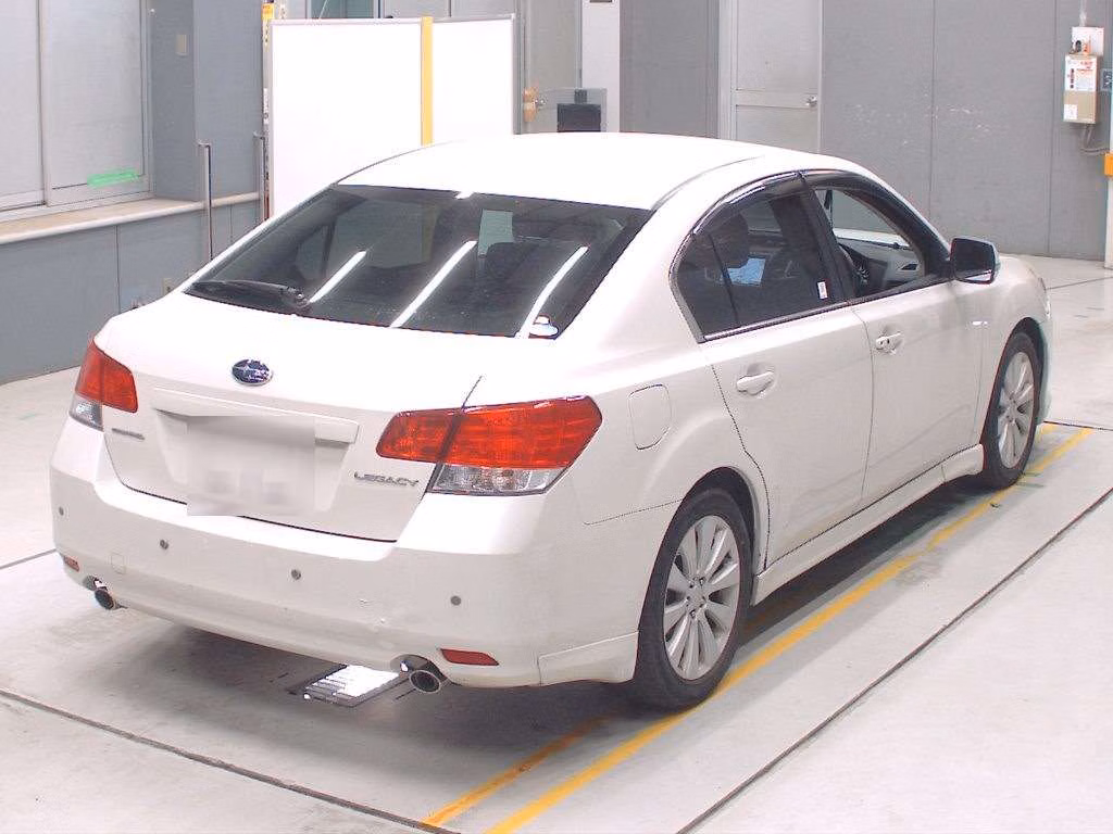 SUBARU LEGACY B4