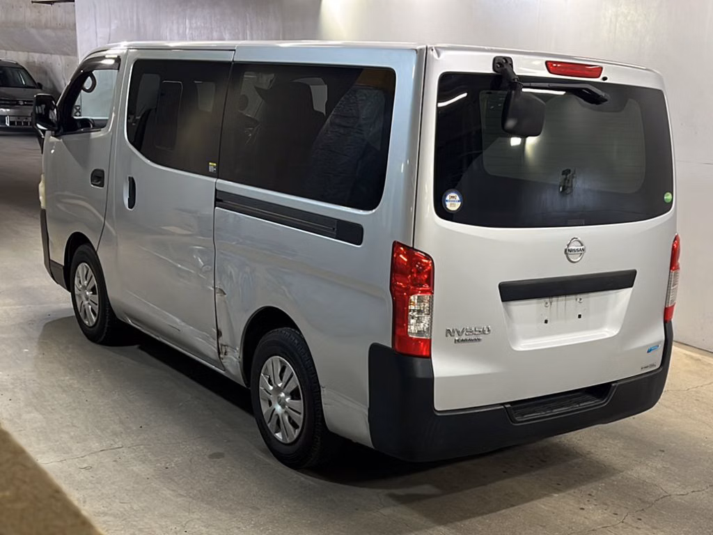 NISSAN NV350 CARAVAN