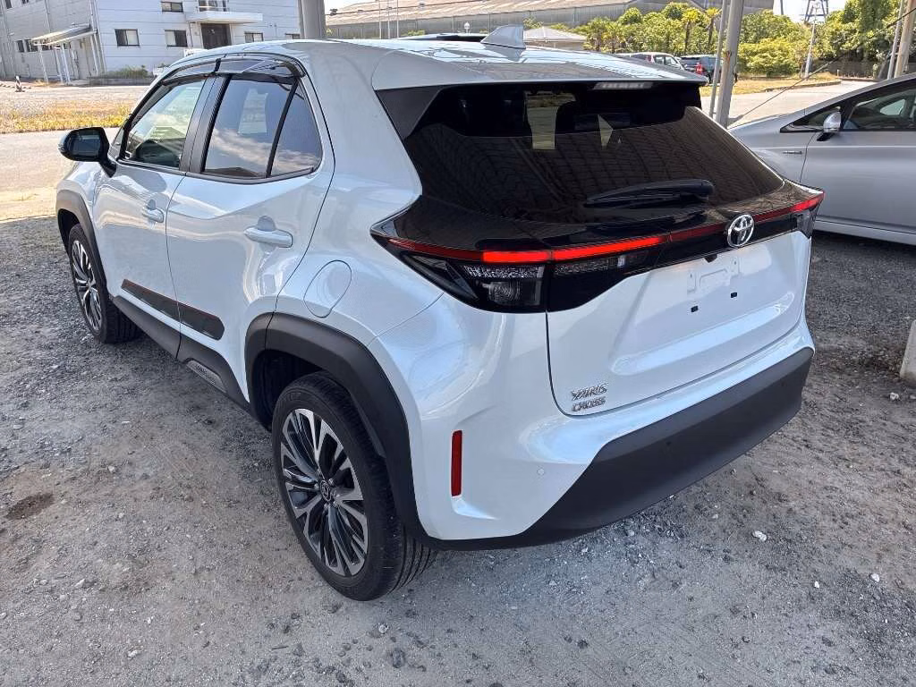 TOYOTA YARIS CROSS