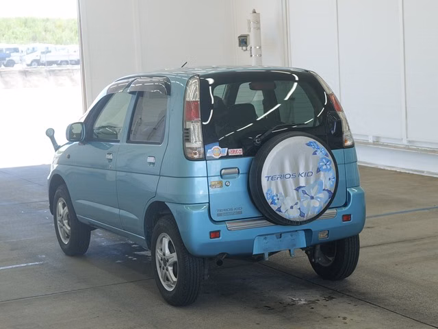 DAIHATSU TERIOS KID