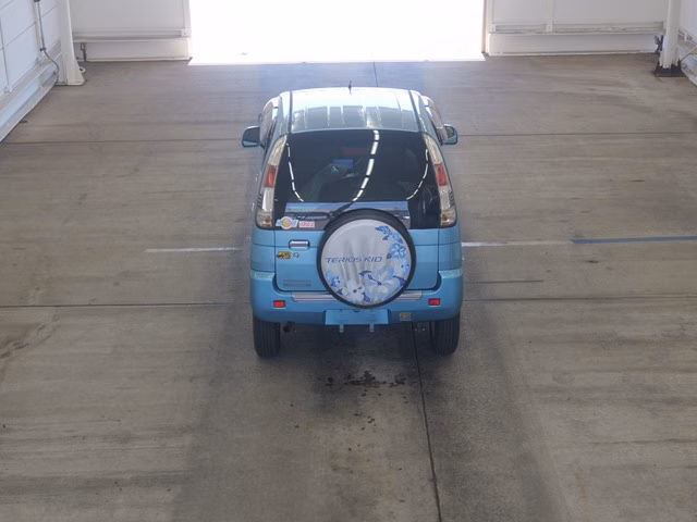 DAIHATSU TERIOS KID