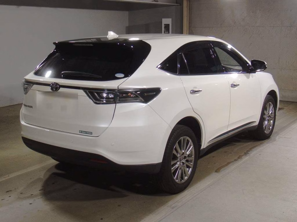 TOYOTA HARRIER