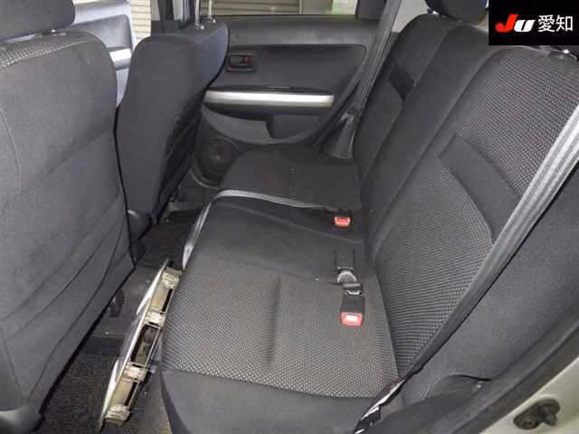 TOYOTA IST