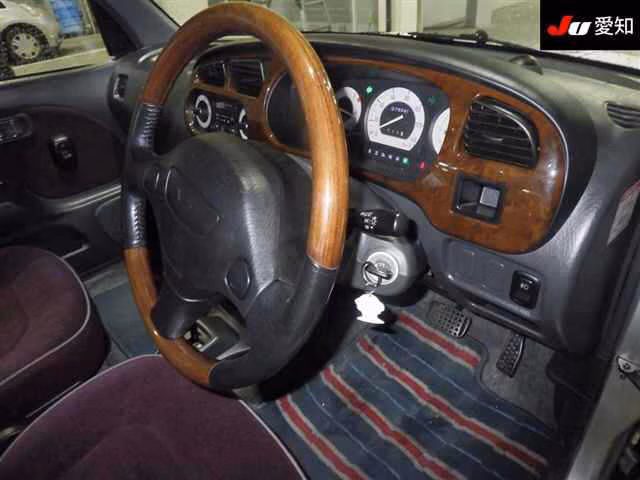 DAIHATSU MIRA GINO