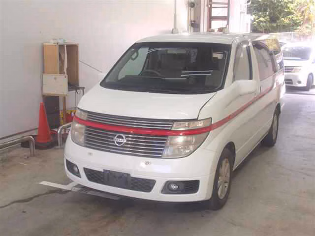 NISSAN ELGRAND