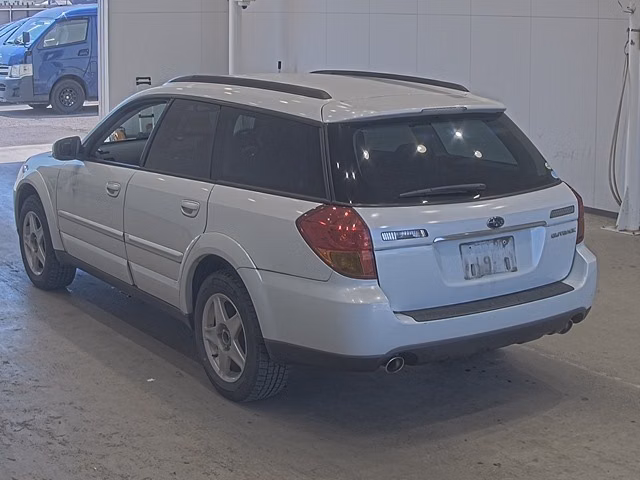 SUBARU OUTBACK