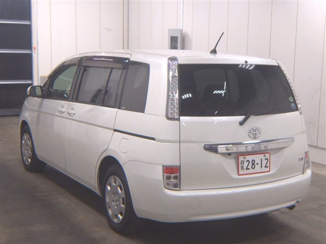 TOYOTA ISIS