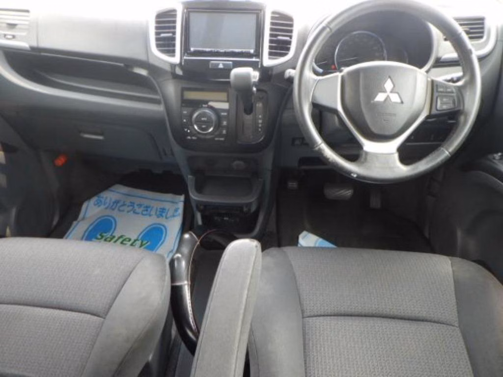 MITSUBISHI DELICA D:2