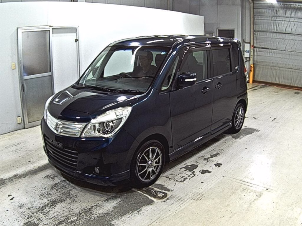 MITSUBISHI DELICA D:2
