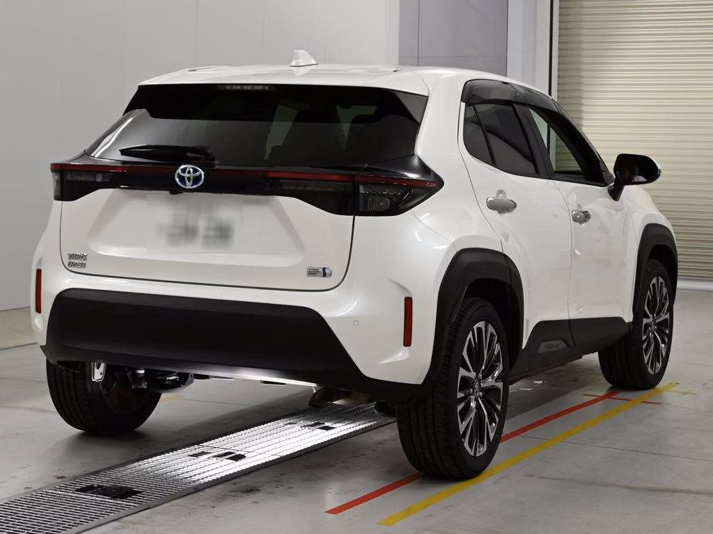 TOYOTA YARIS CROSS