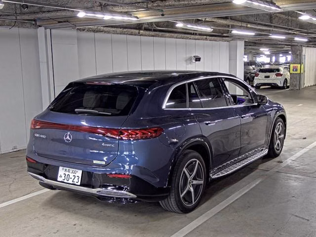 MERCEDES-BENZ EQS SUV