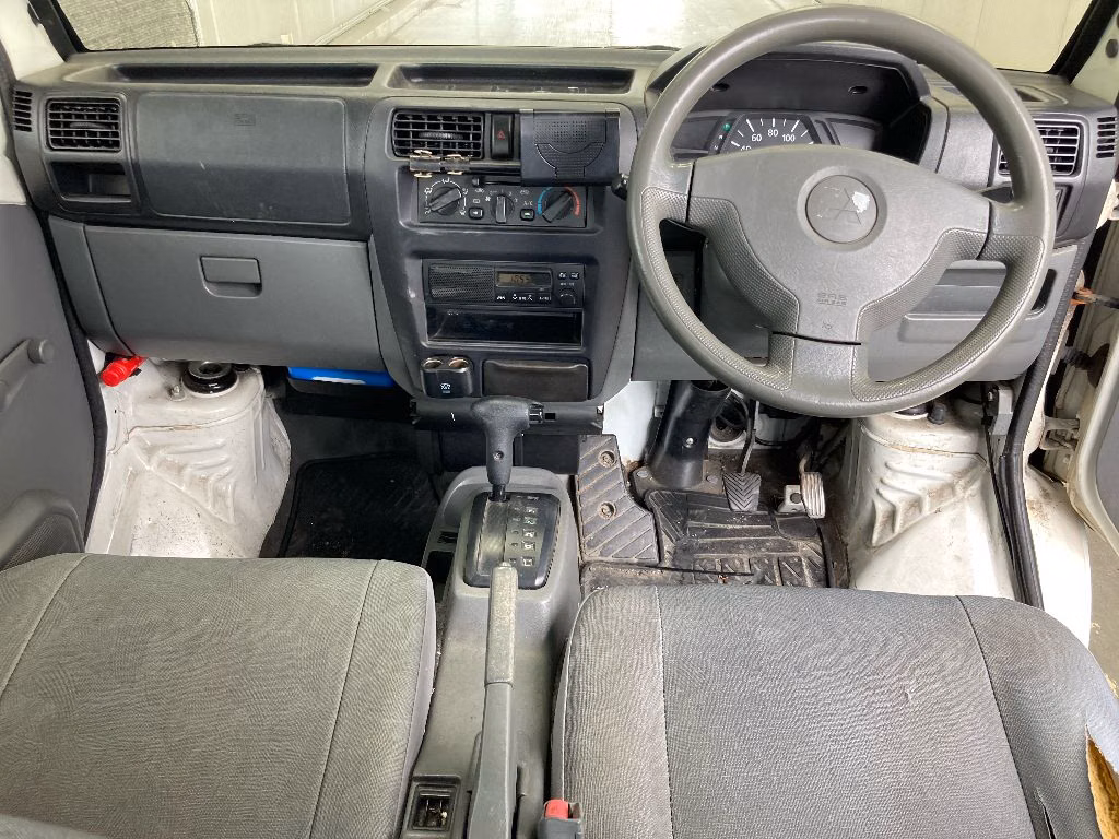 MITSUBISHI MINICAB