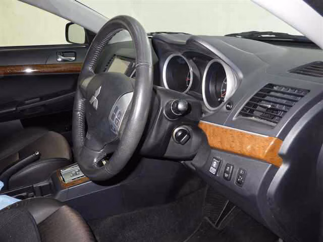 MITSUBISHI GALANT FORTIS
