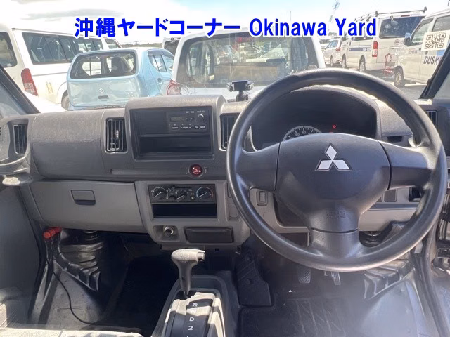 MITSUBISHI MINICAB
