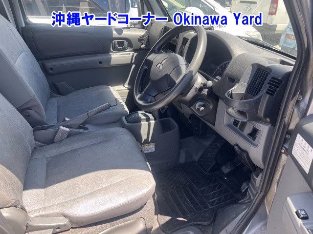 MITSUBISHI MINICAB