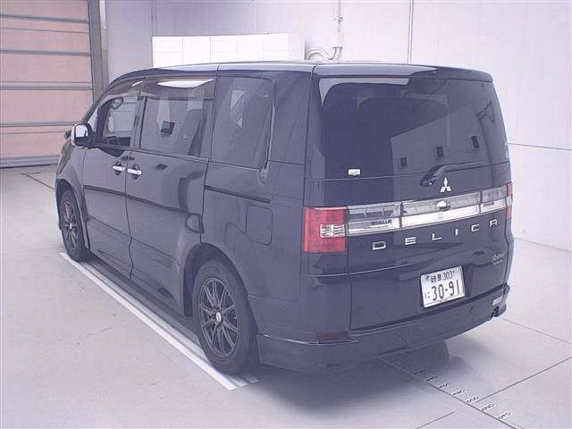 MITSUBISHI DELICA D:5