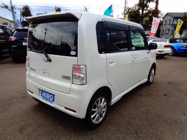 DAIHATSU MOVE CONTE