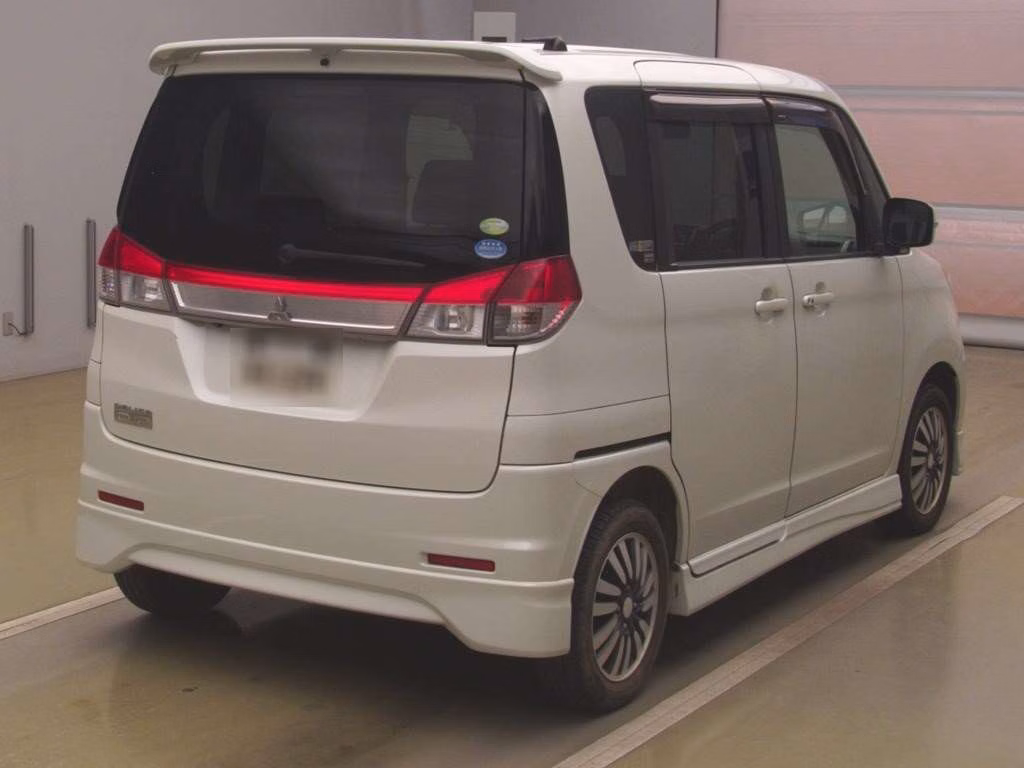 MITSUBISHI DELICA D:2