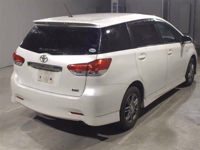 TOYOTA WISH