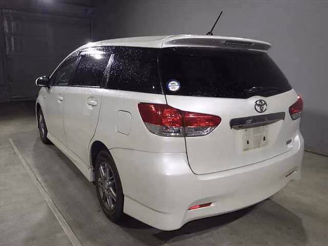 TOYOTA WISH