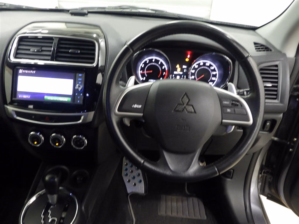 MITSUBISHI RVR