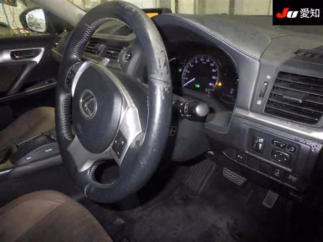 LEXUS CT200H