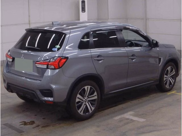MITSUBISHI RVR
