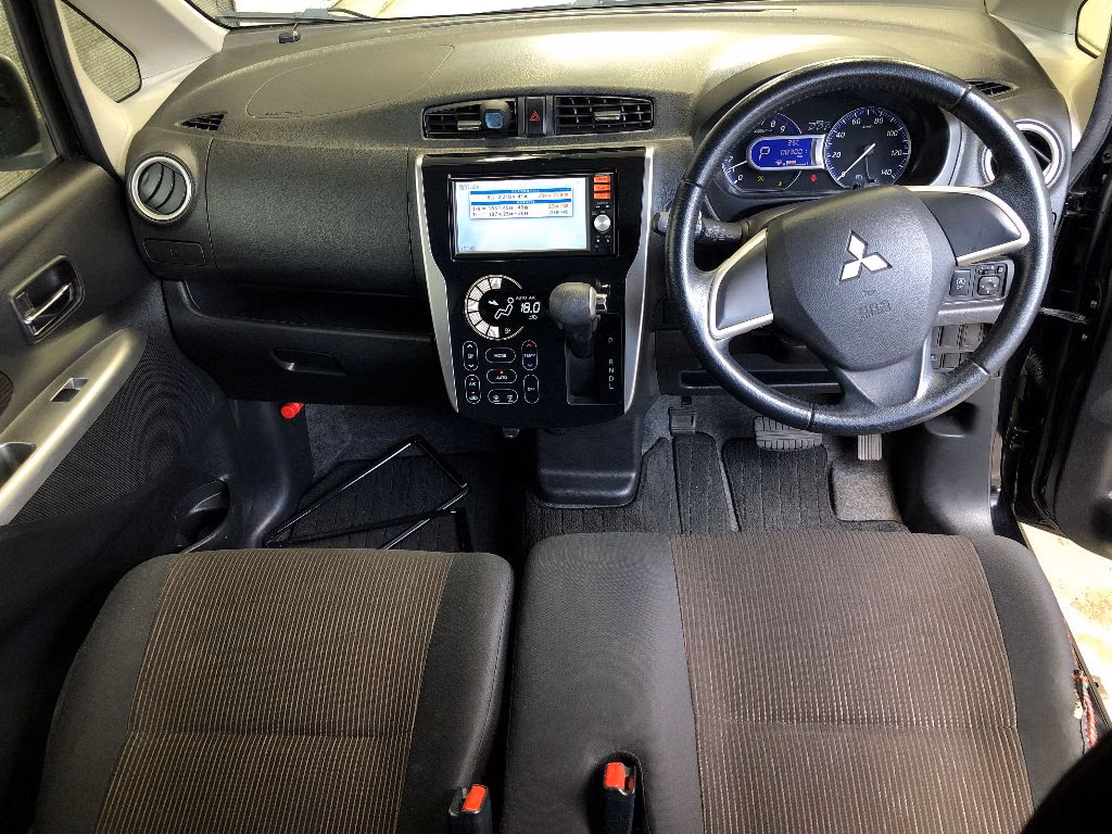 MITSUBISHI EK CUSTOM