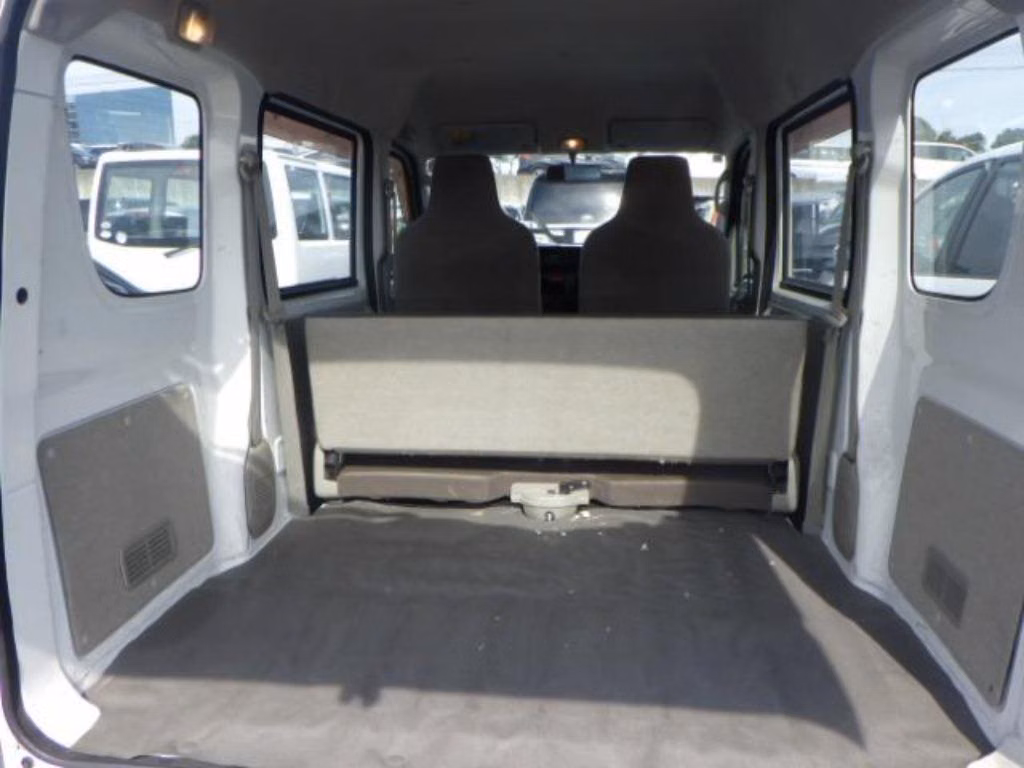 MITSUBISHI MINICAB