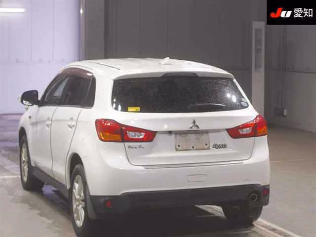 MITSUBISHI RVR