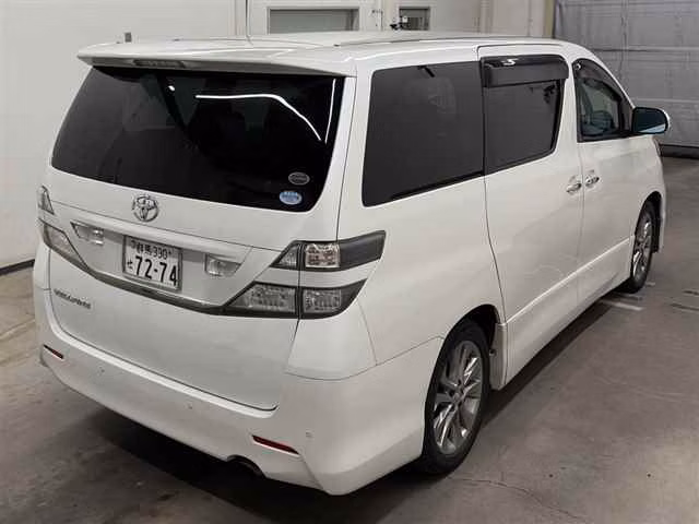 TOYOTA VELLFIRE
