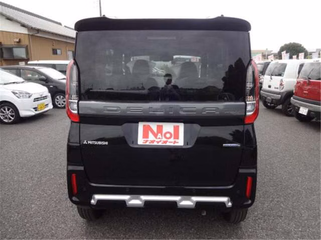 MITSUBISHI DELICA MINI